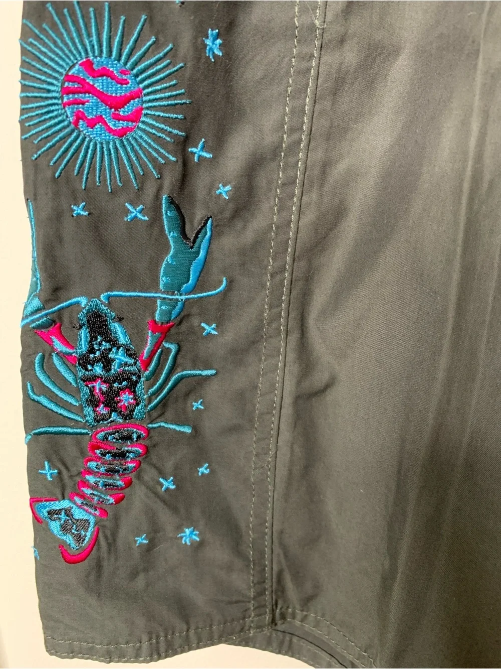 Howler Brothers Board Shorts 7” sz medium 33” waist “Cosmic Crawfish” line